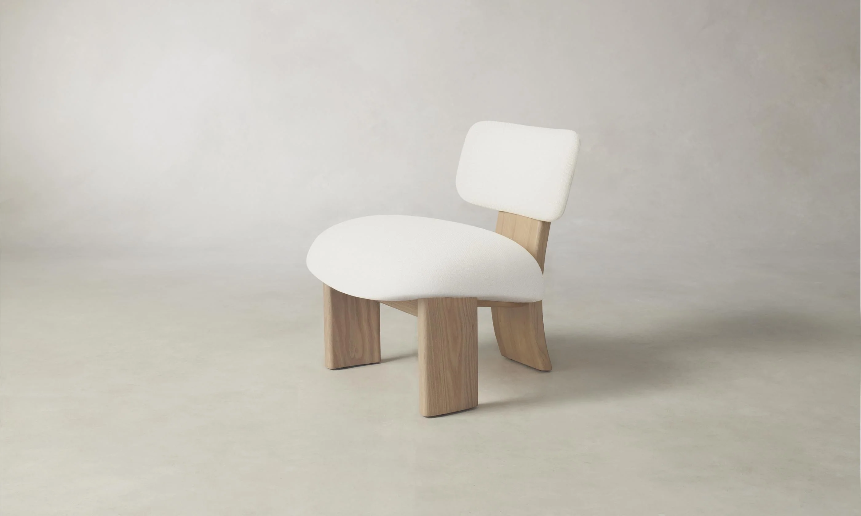 The Kenmare Chair - Performance Linen Weave Flour